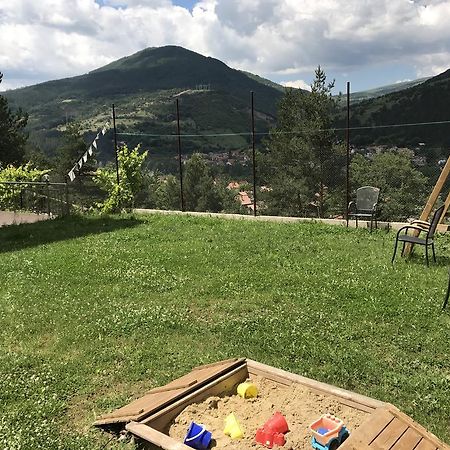 Mala Planina Guest House Iskrets Экстерьер фото