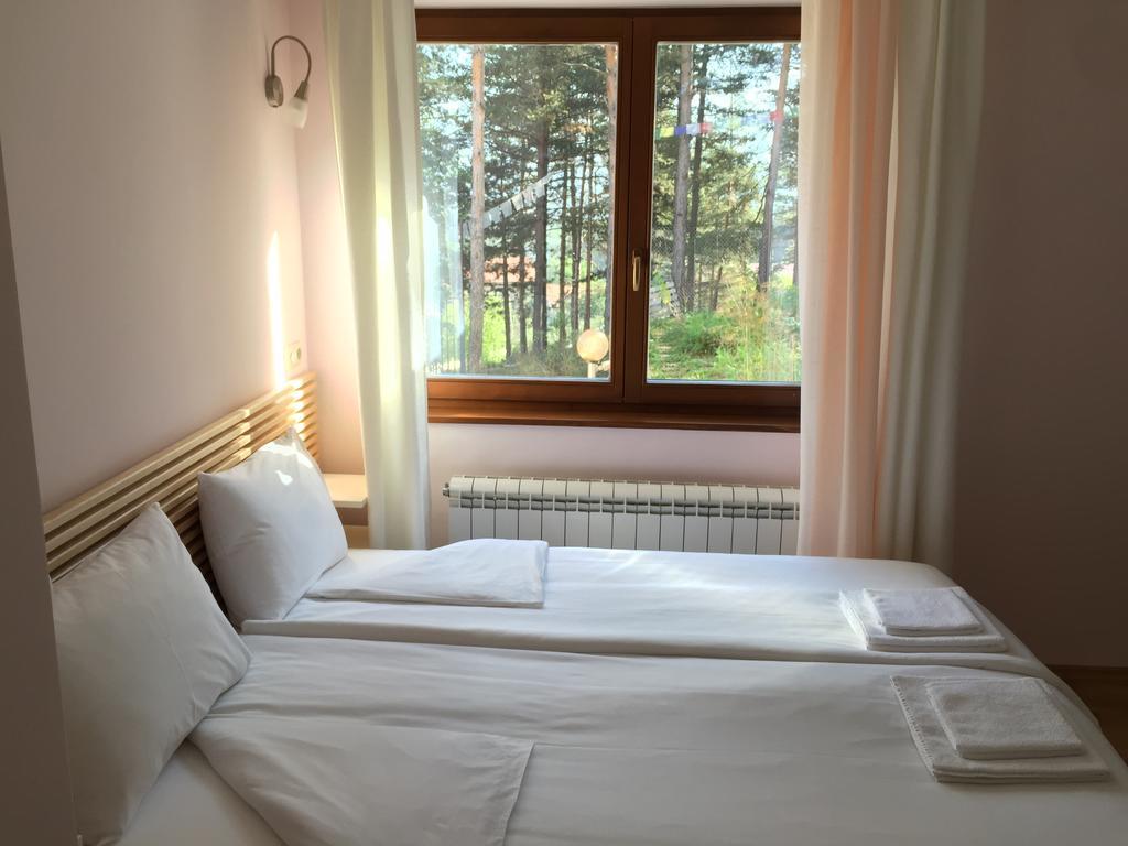 Mala Planina Guest House Iskrets Экстерьер фото
