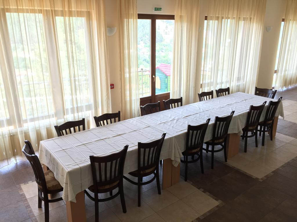 Mala Planina Guest House Iskrets Экстерьер фото