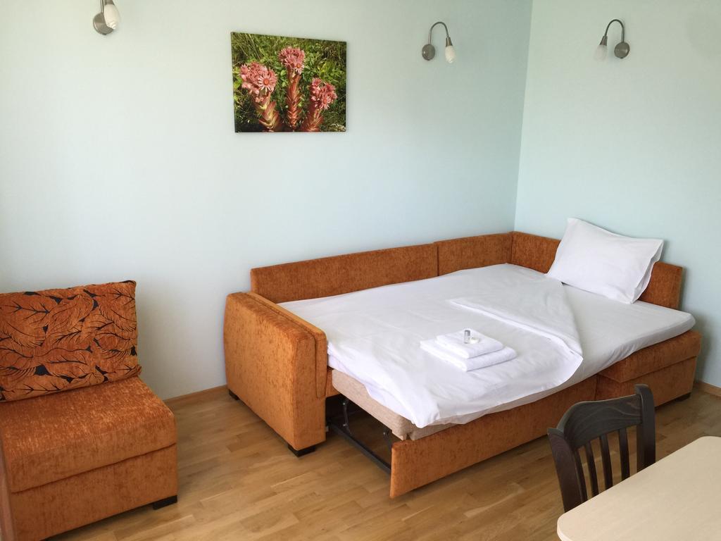 Mala Planina Guest House Iskrets Экстерьер фото