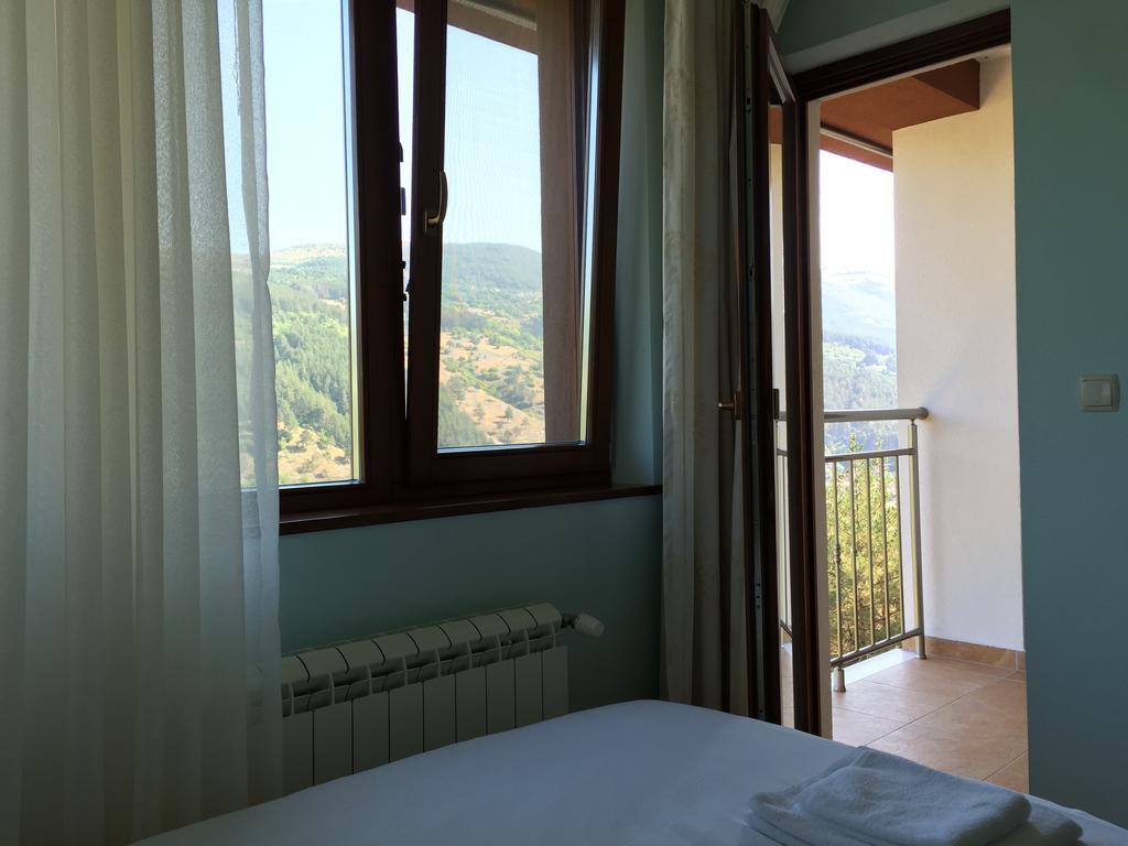 Mala Planina Guest House Iskrets Экстерьер фото
